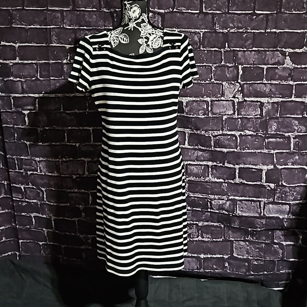 Chaps Black & White Vertical Striped Midi Dress size Large CLEARANCE